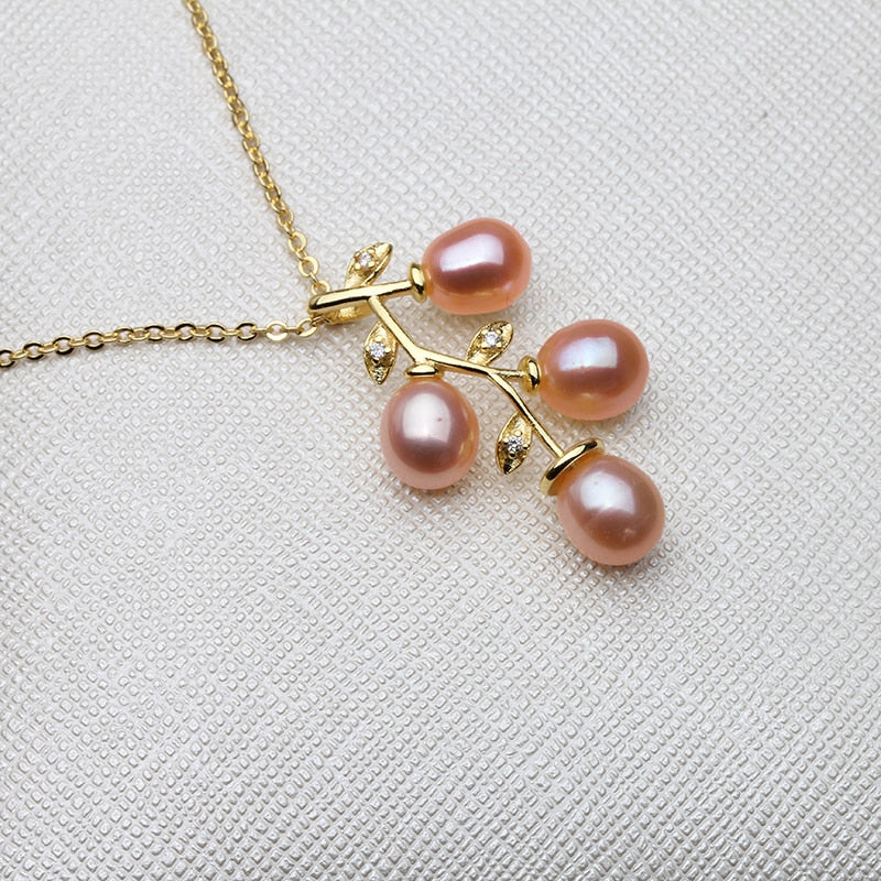 Dainty Rice Pearls Necklace